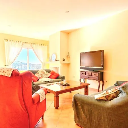 Apartamentos Sierra Tejeda * Alcaucín