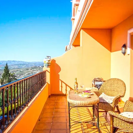 Apartamentos Sierra Tejeda * Alcaucín